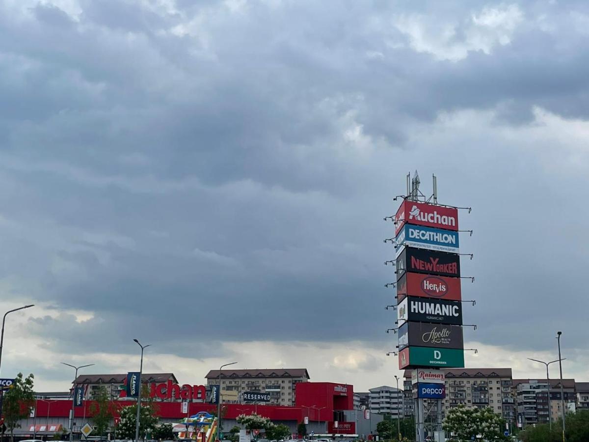 Militari Comfort Apartment Roşu Buitenkant foto
