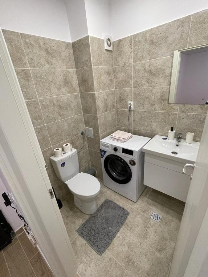 Militari Comfort Apartment Roşu Buitenkant foto